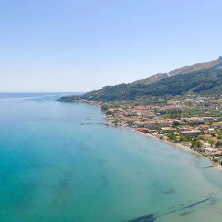 Διαμέρισμα Venetico Beachfront & - 2 Bedroom Sea View *