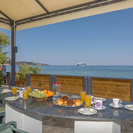 Venetico Beachfront Apartments&suites - 2 Bedroom Sea View *