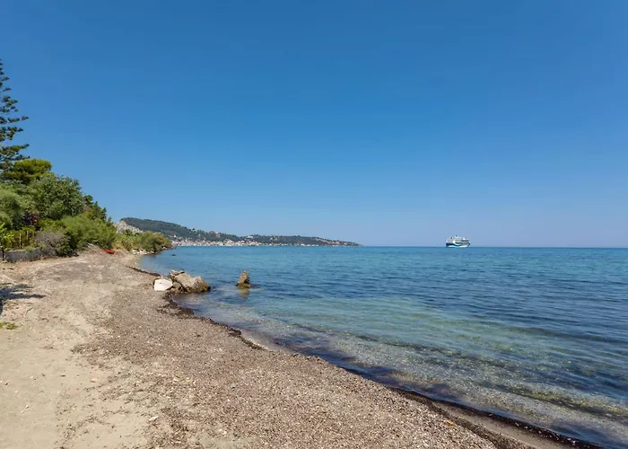 Apartamento Venetico Beachfront & - 2 Bedroom Sea View Argassi