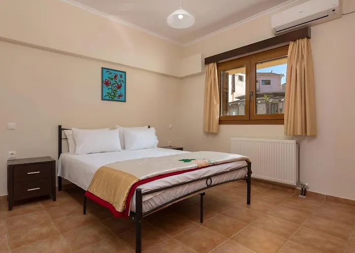 Apartamento Venetico Beachfront & - 2 Bedroom Sea View