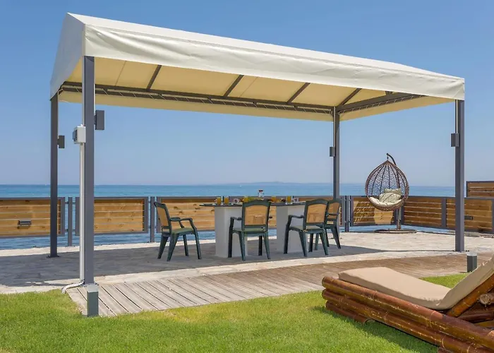 Venetico Beachfront & - 2 Bedroom Sea View *