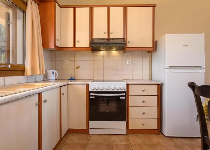 Venetico Beachfront & - 2 Bedroom Sea View Apartamento