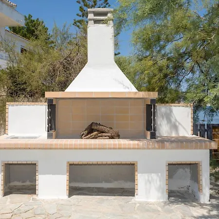 Venetico Beachfront & - 2 Bedroom Sea View Apartment *