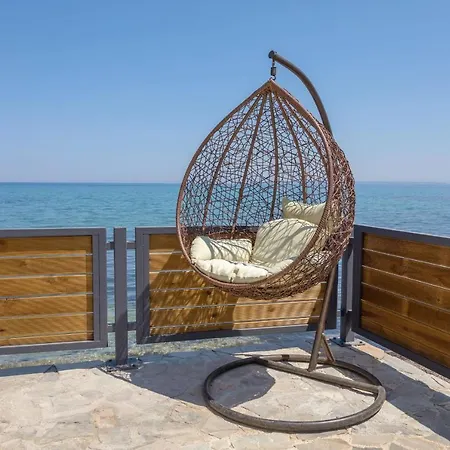 Venetico Beachfront & - 2 Bedroom Sea View * Argassi