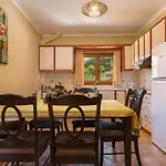 شقة Venetico Beachfront & - 2 Bedroom Sea View أرغاسي