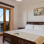 Venetico Beachfront & - 2 Bedroom Sea View *