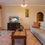 Venetico Beachfront & - 2 Bedroom Sea View شقة أرغاسي